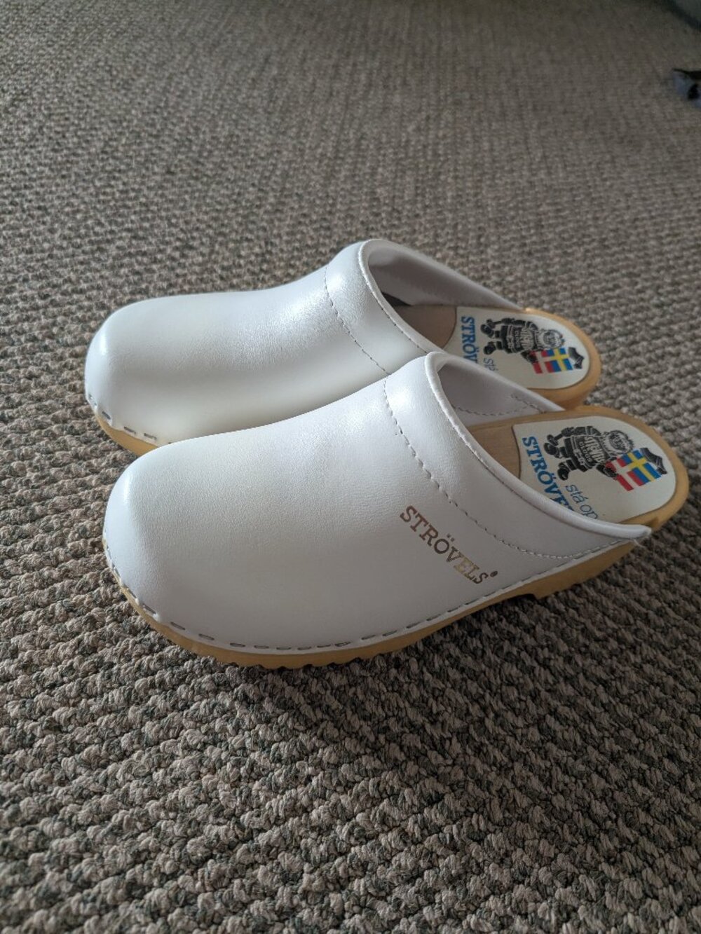 Strovels white leather clogs 38
